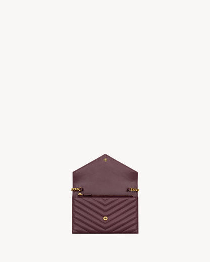 CASSANDRE envelope chain wallet in GRAIN DE POUDRE leather