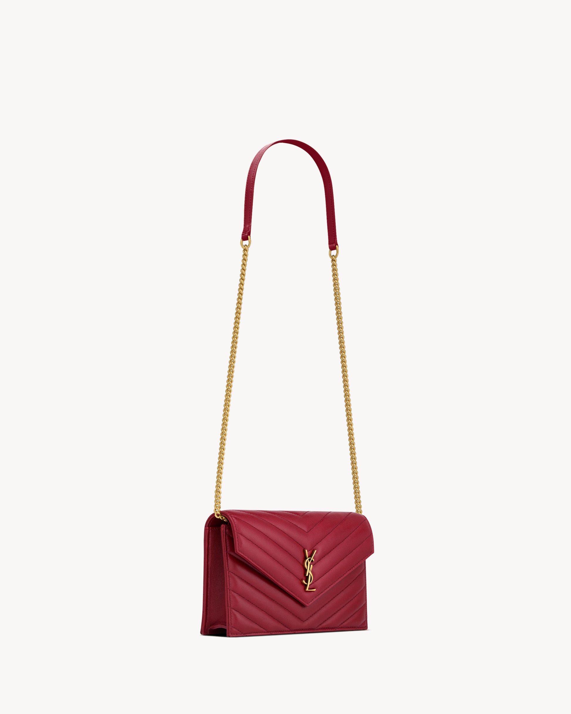 CASSANDRE envelope chain wallet in lambskin