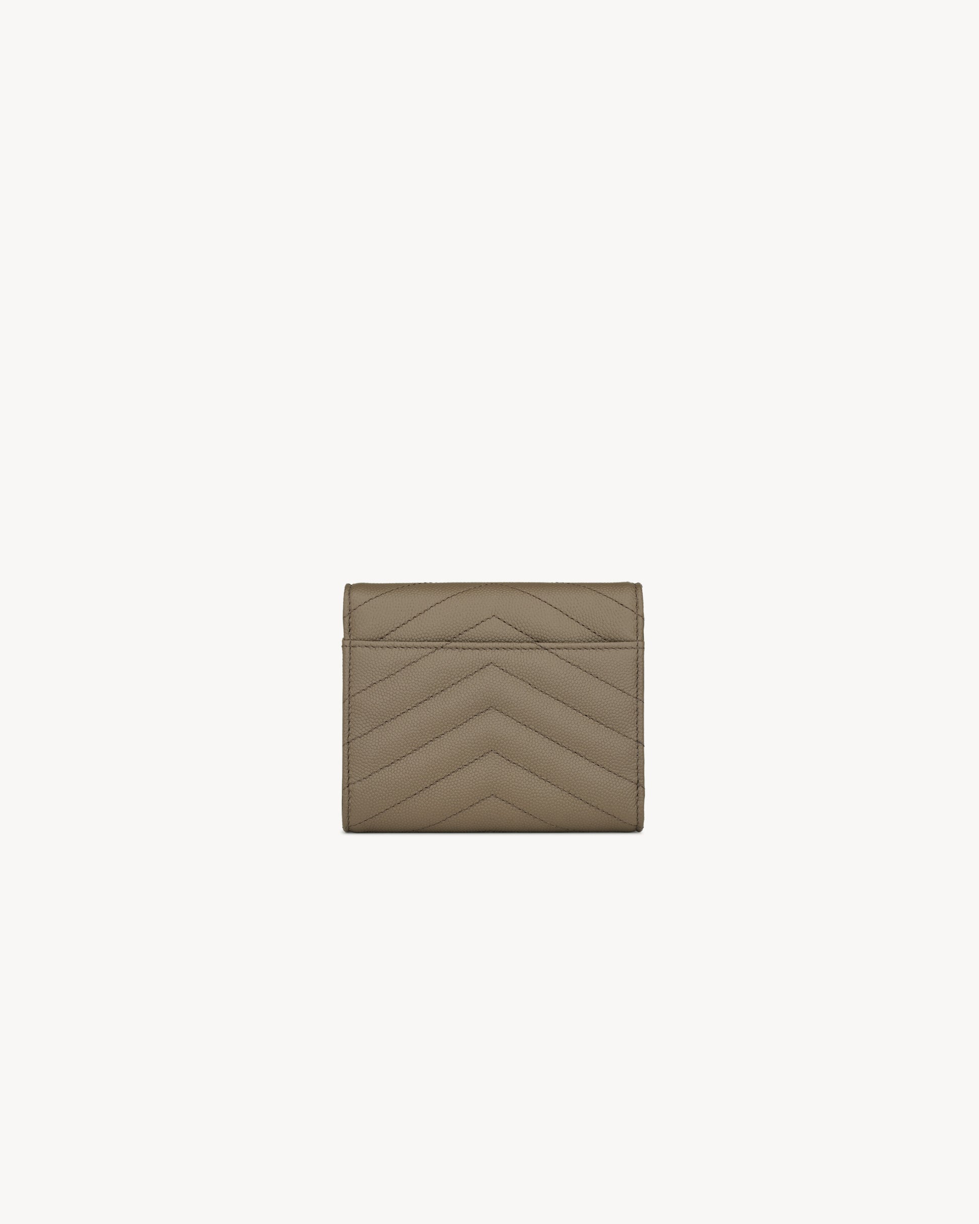 CASSANDRE compact tri fold wallet in GRAIN DE POUDRE leather
