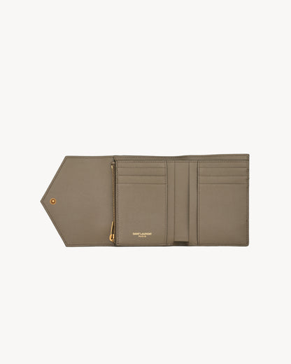 CASSANDRE compact tri fold wallet in GRAIN DE POUDRE leather