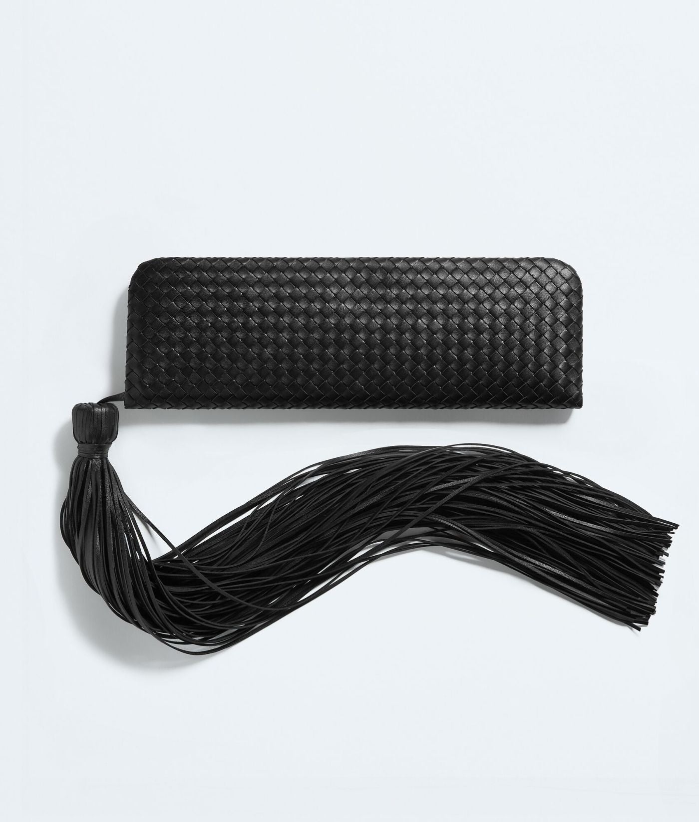 Serata Clutch