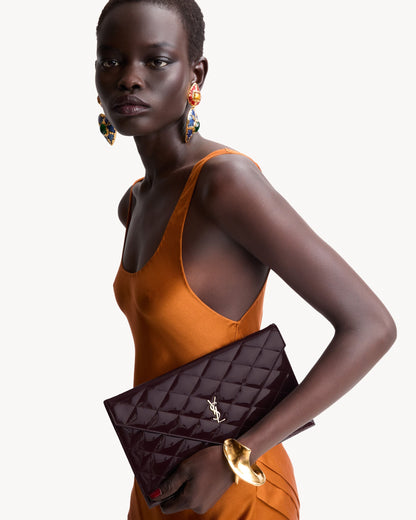 PARIS pouch in patent leather