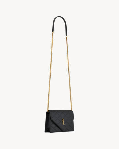 PARIS chain wallet in GRAIN DE POUDRE leather