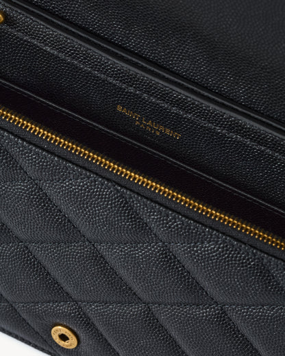 PARIS chain wallet in GRAIN DE POUDRE leather