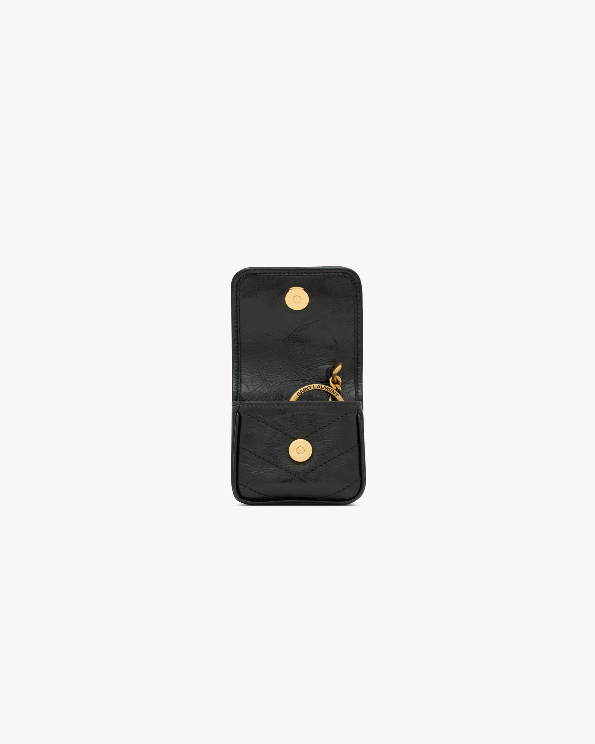 NIKI AirPods case in vintage leather