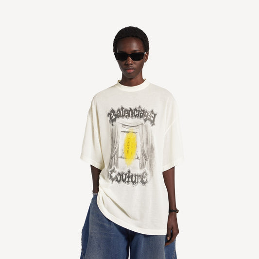 Salon de couture shaped t-shirt