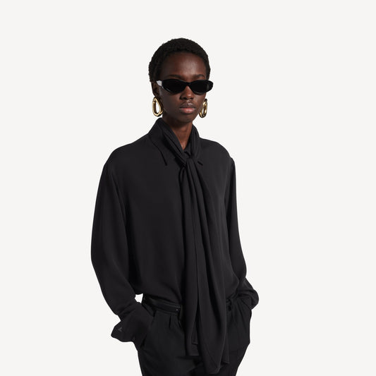 Scarf shirt