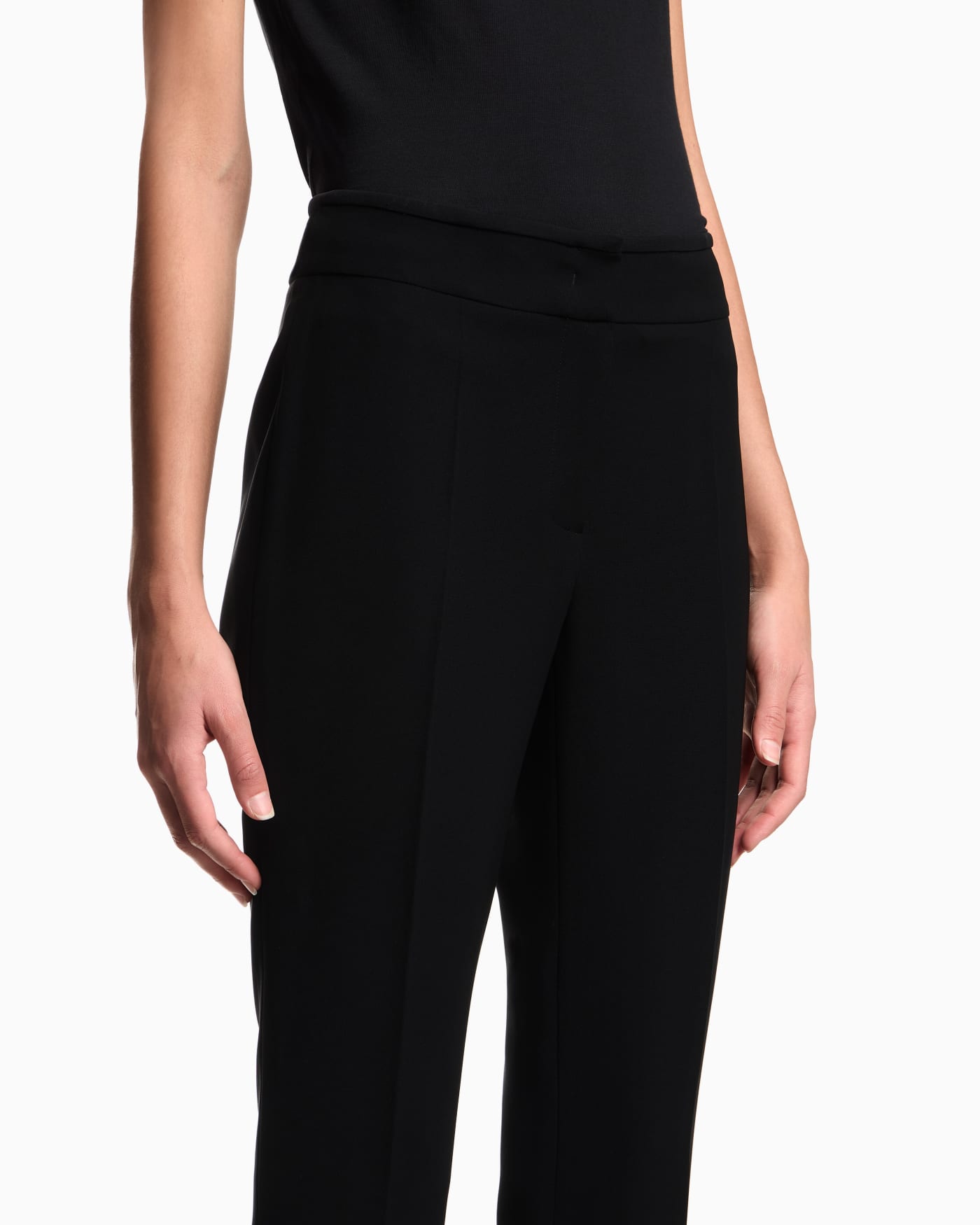 Wide leg chevron cropped trousers woman