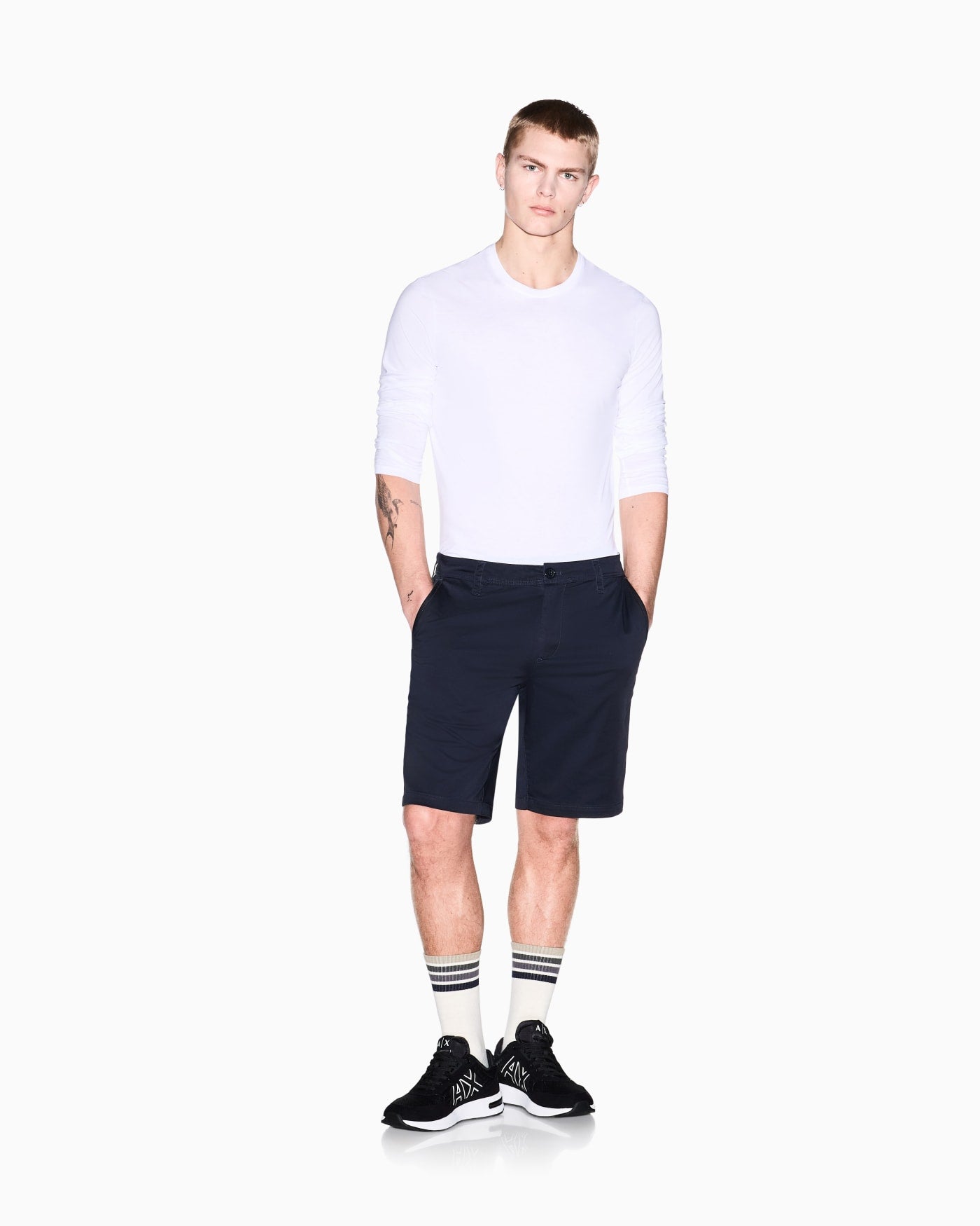 Flat front chino shorts in stretch cotton satin Essential