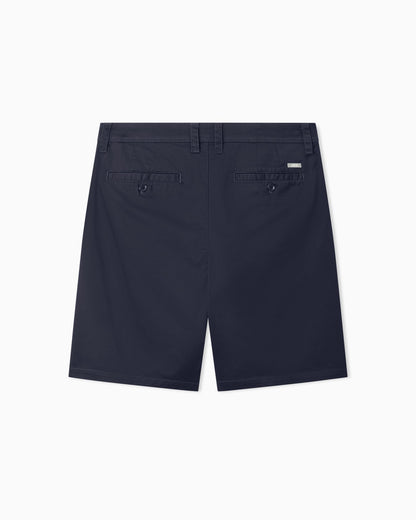 Flat front chino shorts in stretch cotton satin Essential