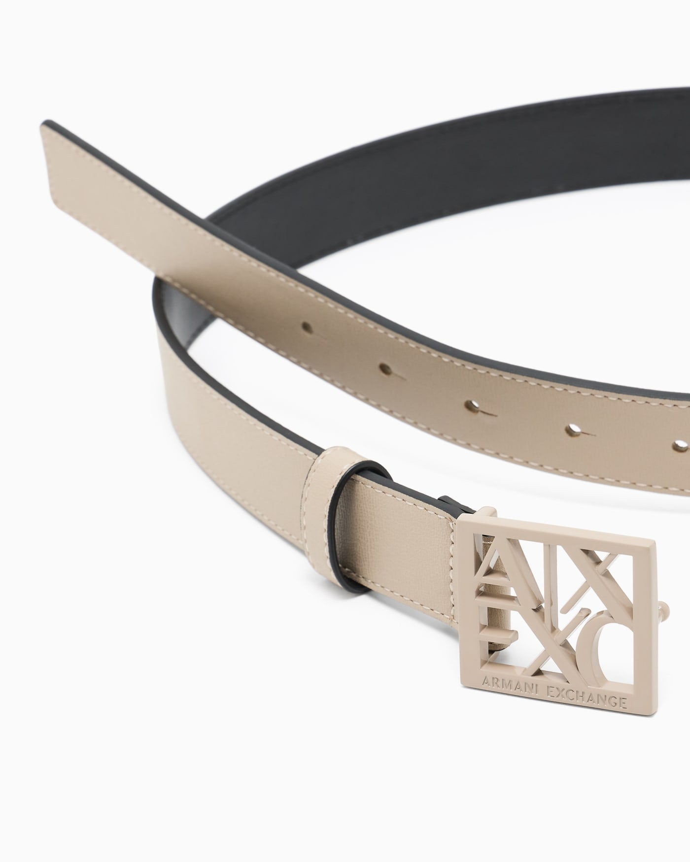 Adjustable belt with matte finish and square cut-out buckle