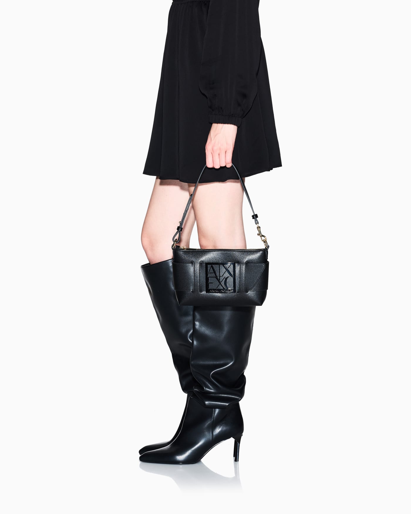 Shoulder bag with embossed logo for woman
