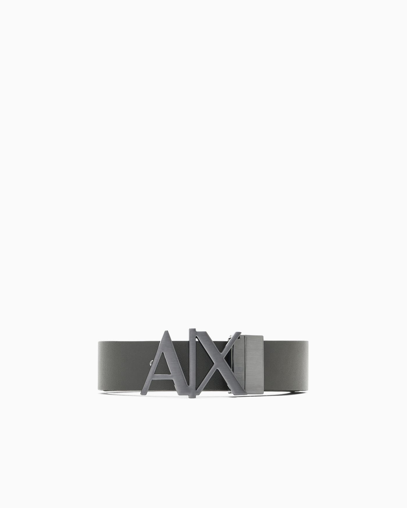 Leather belt with reversible plate buckle
