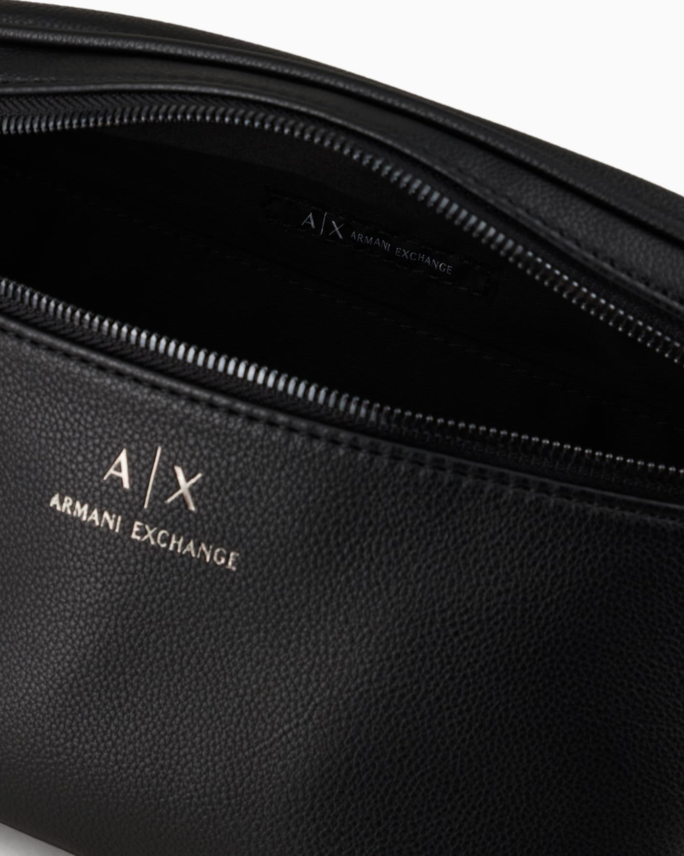 Logo pouch