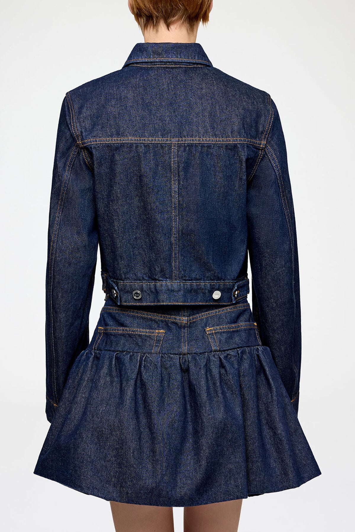 Jacket in Rinse Denim