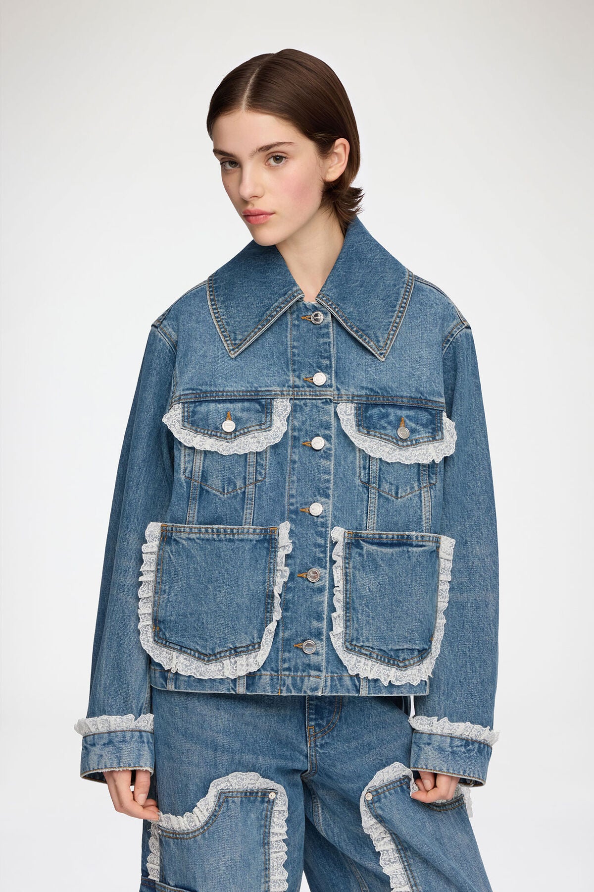 Jacket in Rigid Denim