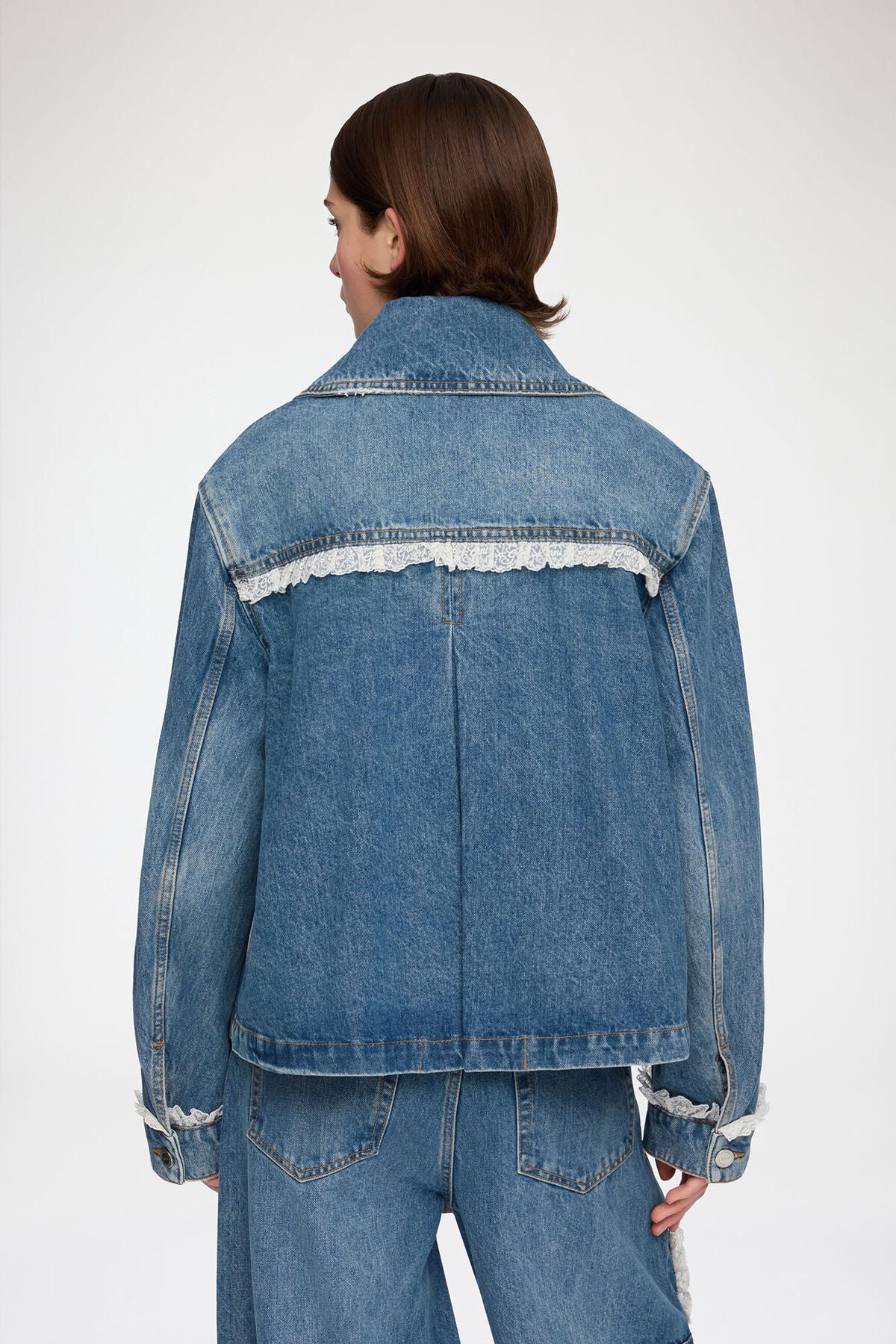 Jacket in Rigid Denim