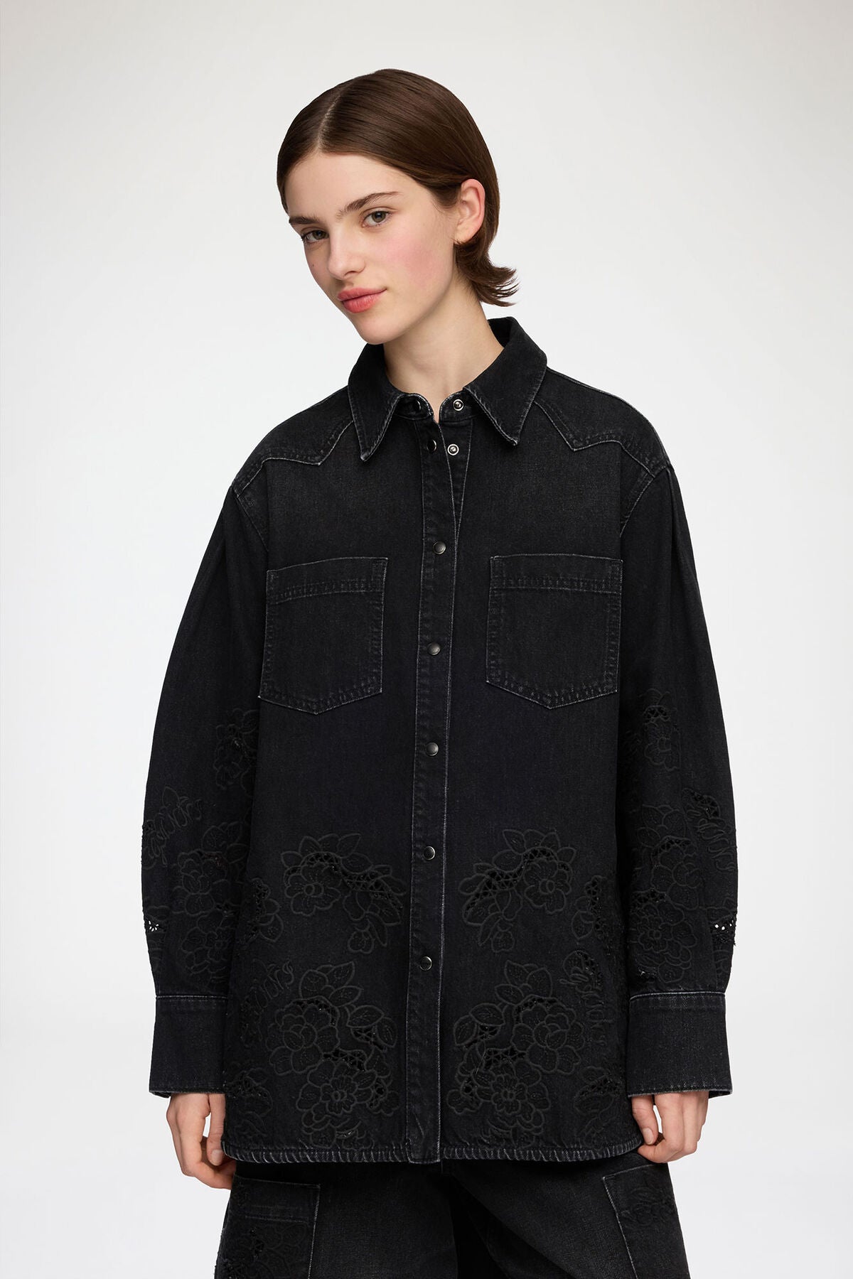 Shirt in Denim Broderie Anglaise
