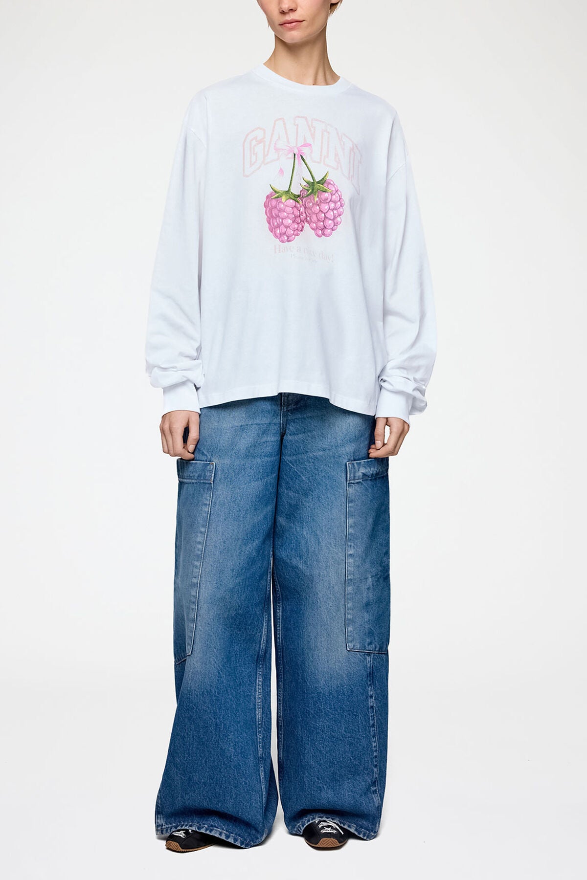 Long-sleeve T-shirt with Raspberries