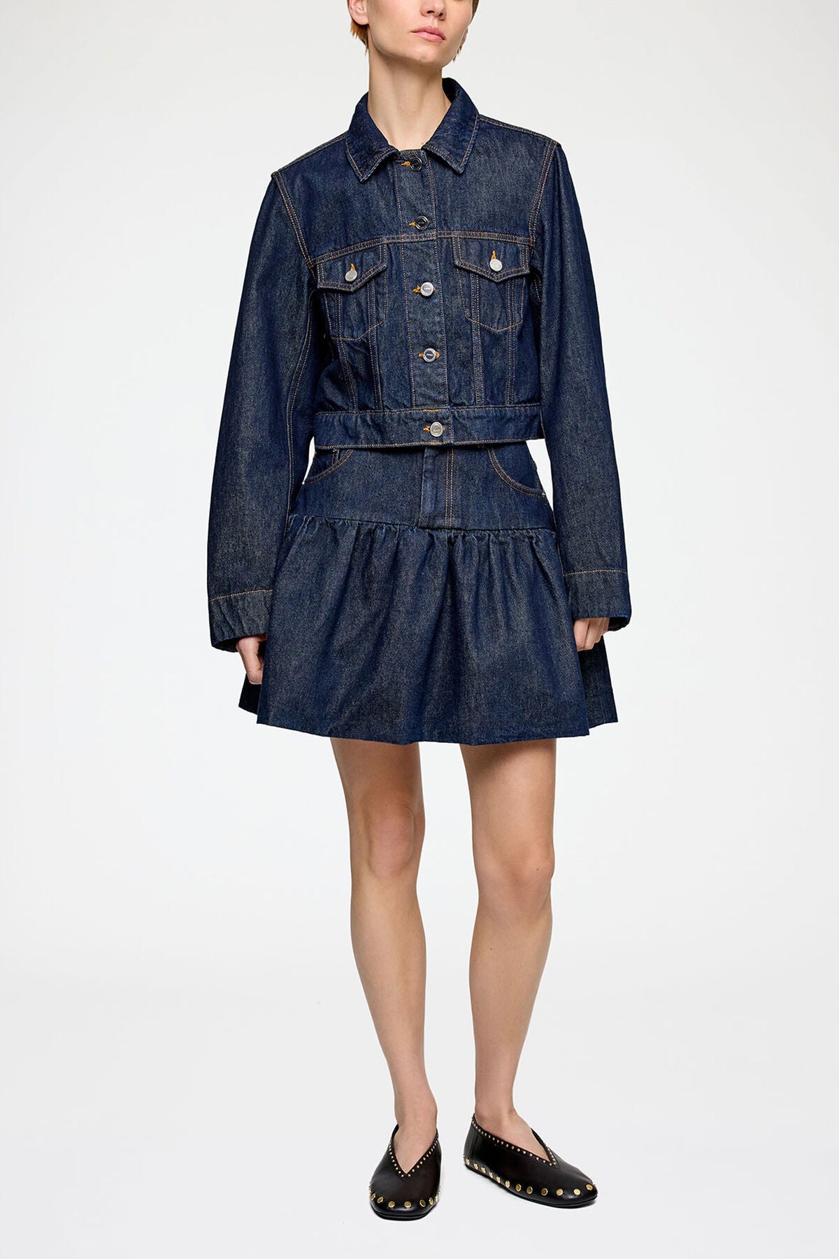 Skirt in Rinse Denim