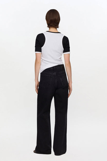 Izey Jeans in Black Rigid Denim