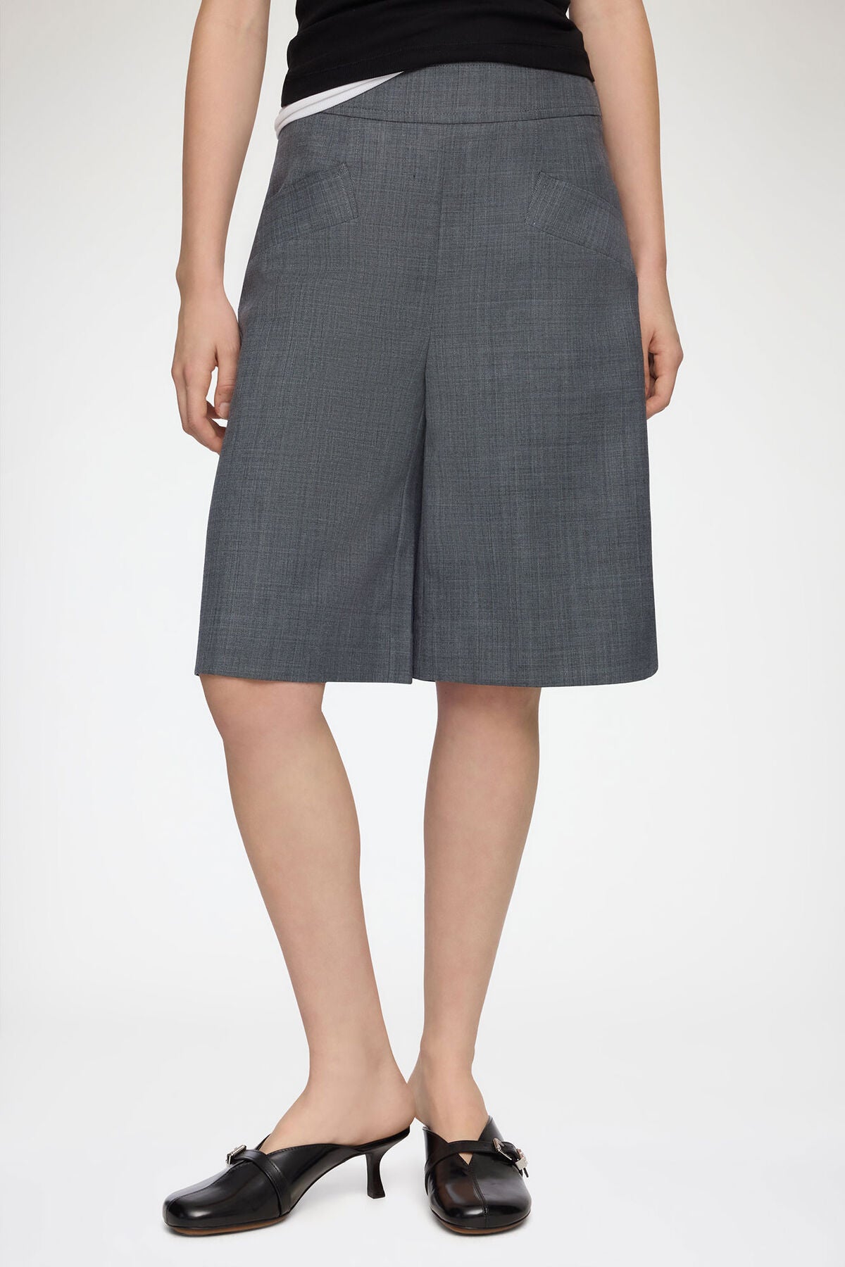 Shorts in Grey Wool Melange