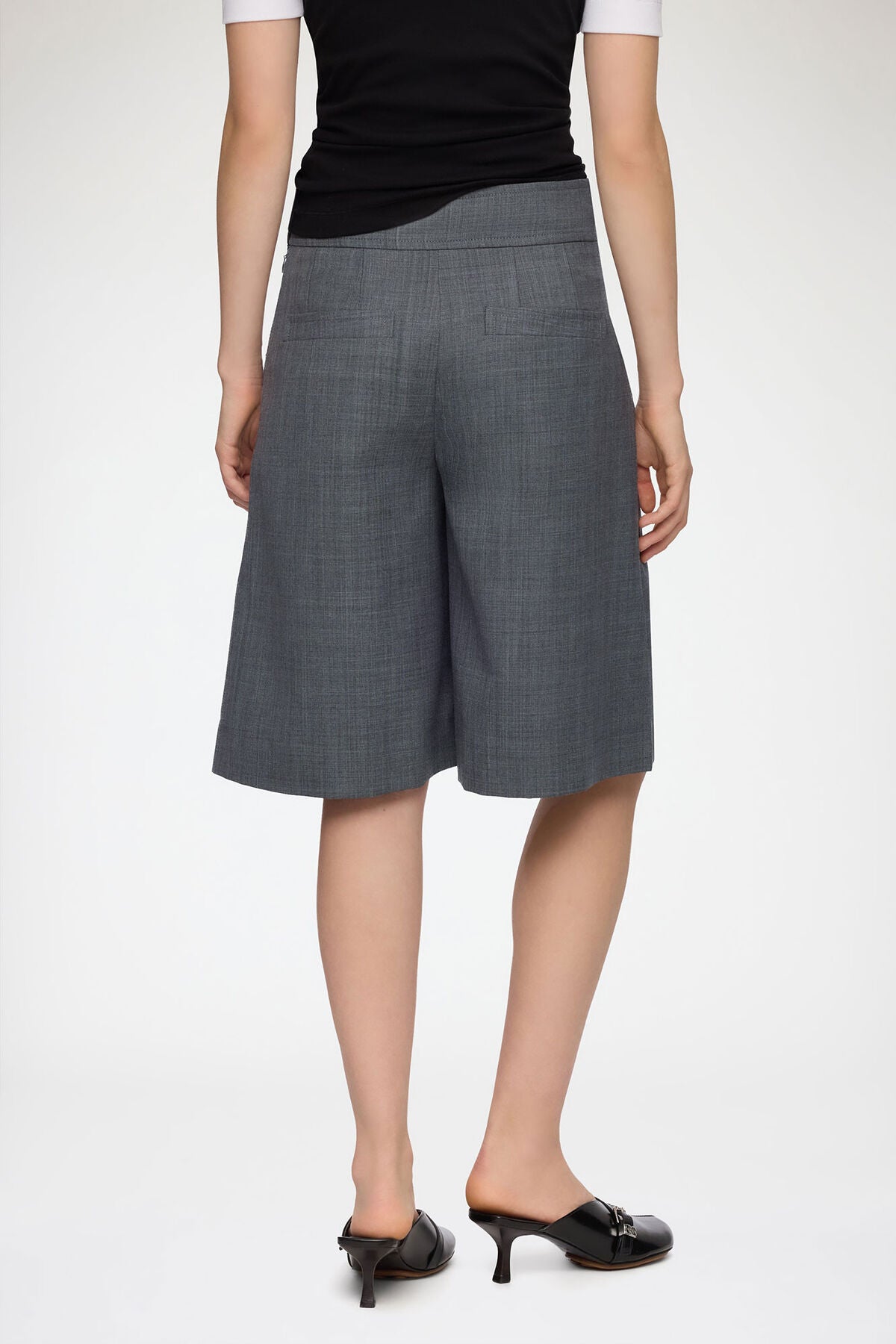 Shorts in Grey Wool Melange