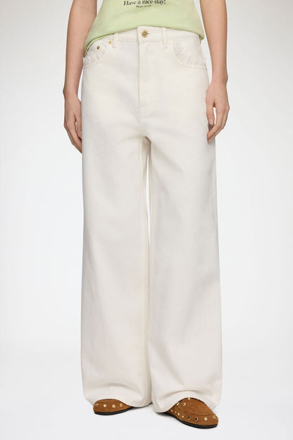 Lari Straight Jeans in White Denim
