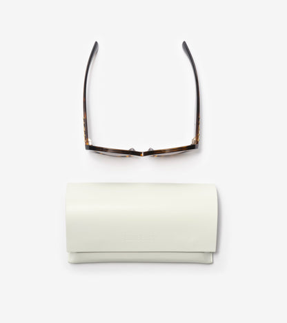Heritage Round Sunglasses in Dark havana