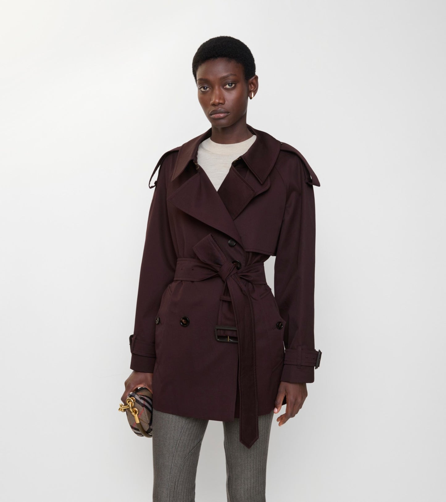 Short Gabardine Fitzrovia Trench Coat in Wine red
