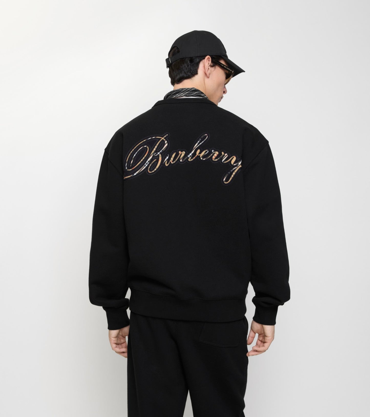 Check Cursive Logo Cotton Sweatshirt in Black