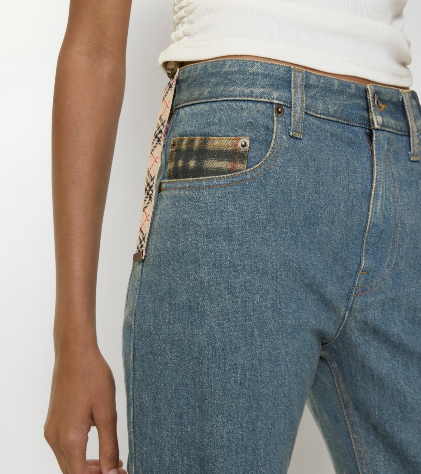 Mid-rise Straight Jeans in Mid blue