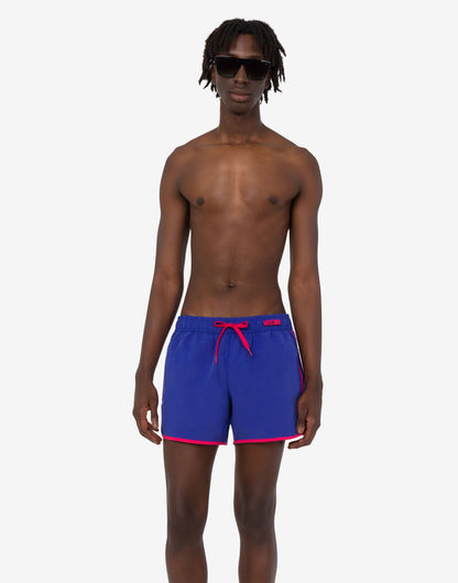 Boxer mare in nylon