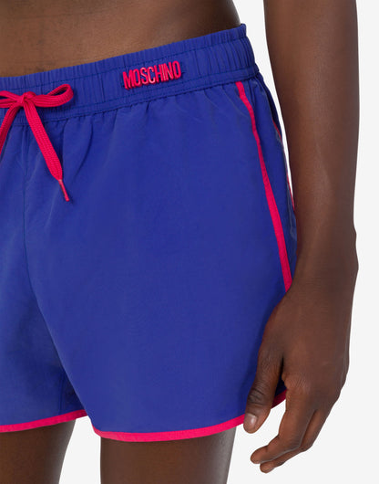 Boxer mare in nylon