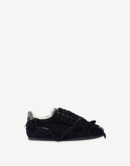 Sneakers in bouclé