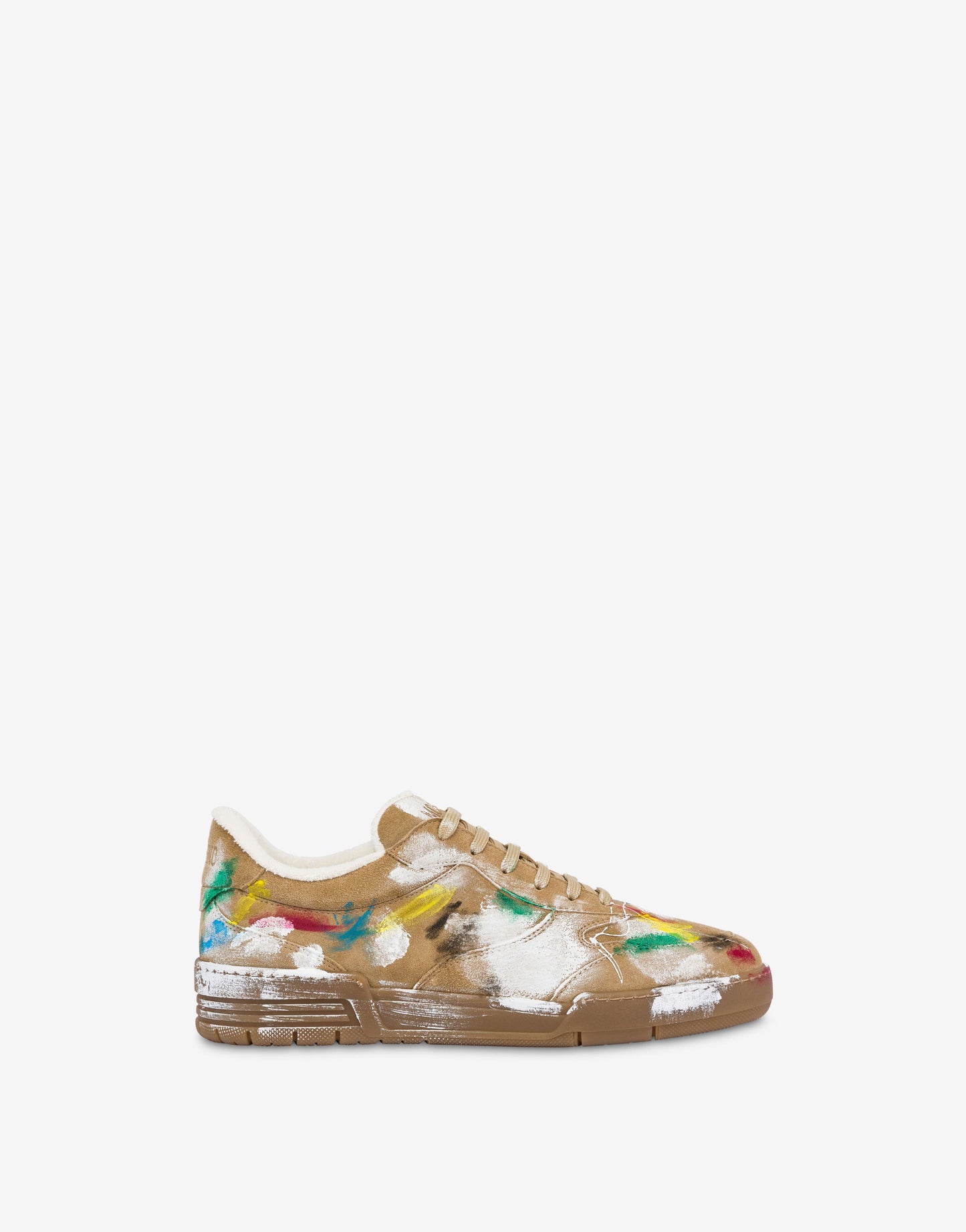 Sneakers in suede