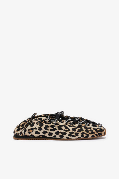 Sporty Ballerina in Leopard
