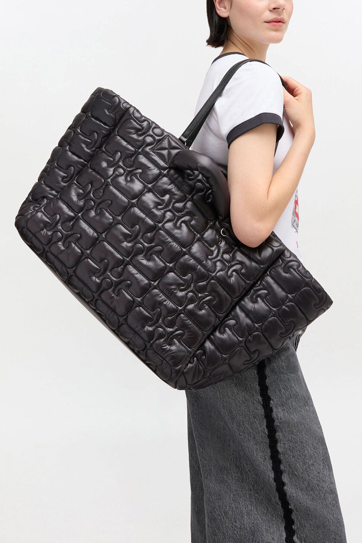 Quilted Re-Tech XXL Tote