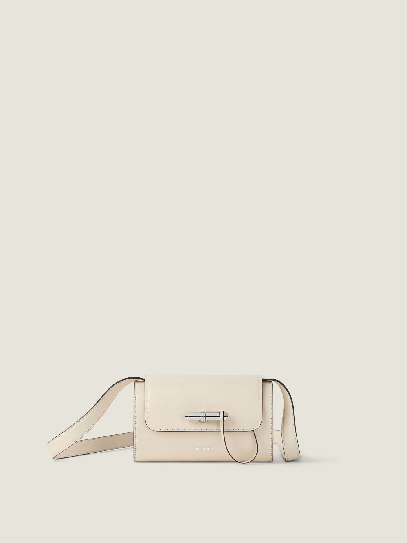Pout small bag in leather