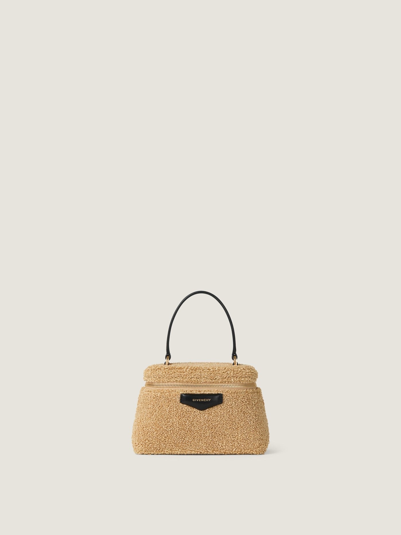 Antigona vanity bag in sponge raffia with chain