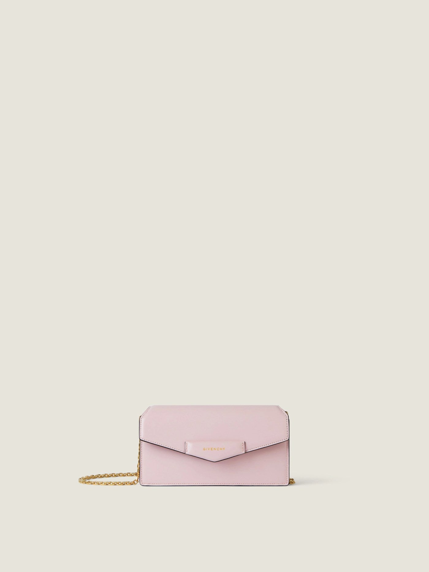 Antigona wallet on chain in Box leather