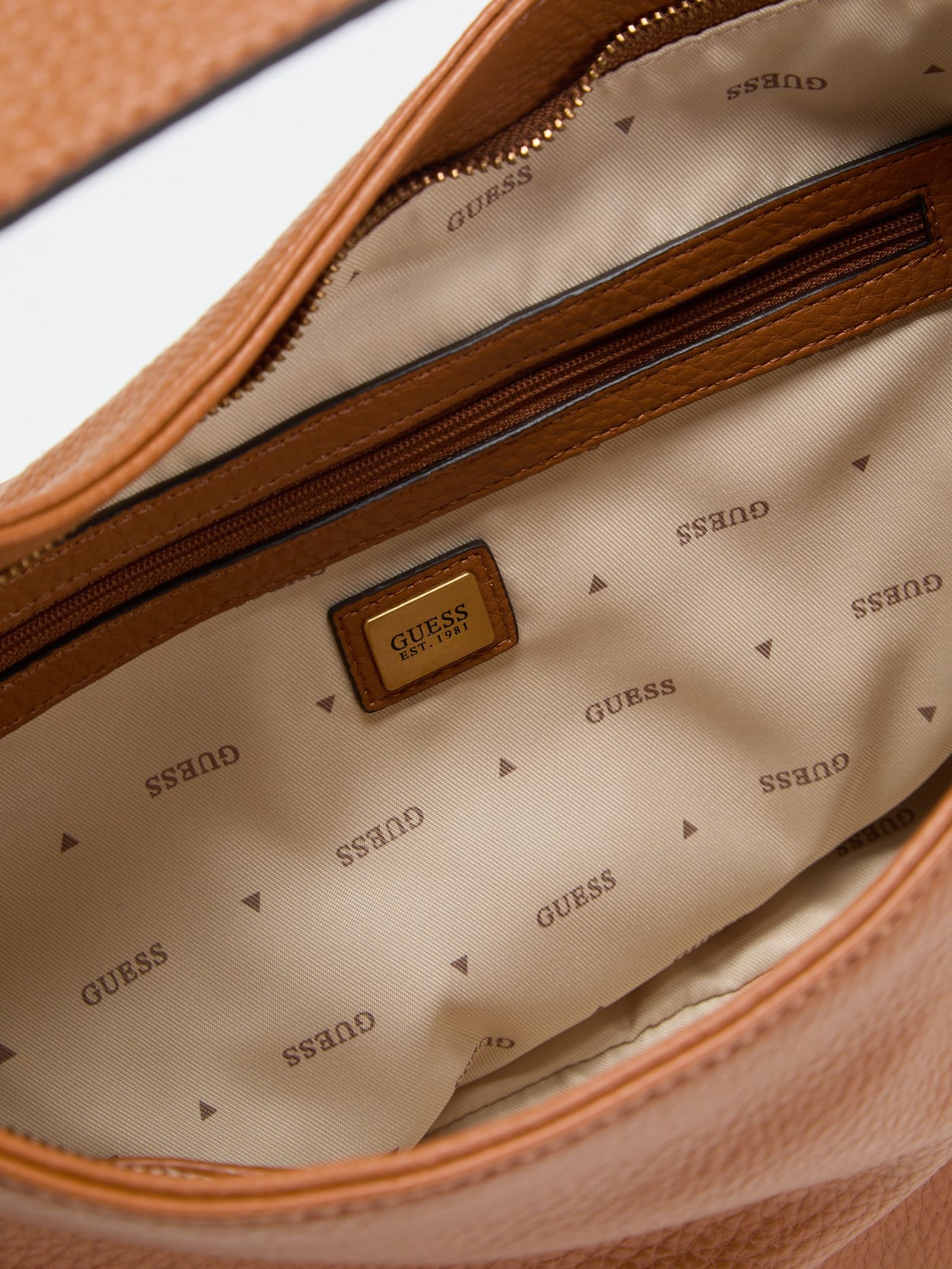Camden medium shoulder bag