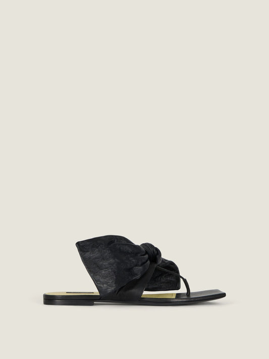 Boudoir thongs in nappa leather with bow
