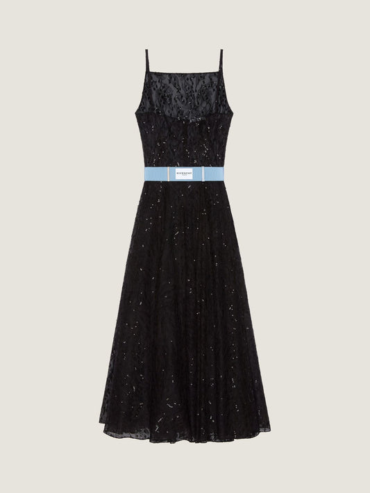 Sliced evening dress in lace and sequins