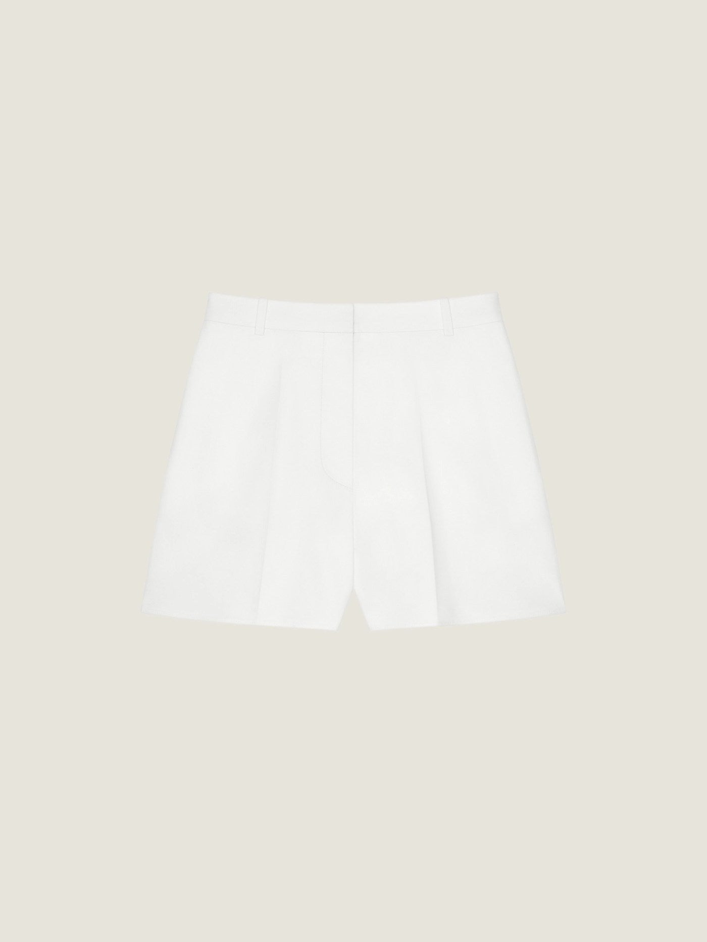 Pleated back shorts in cotton