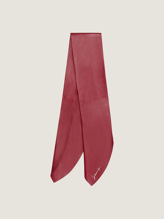 Scarf in leather