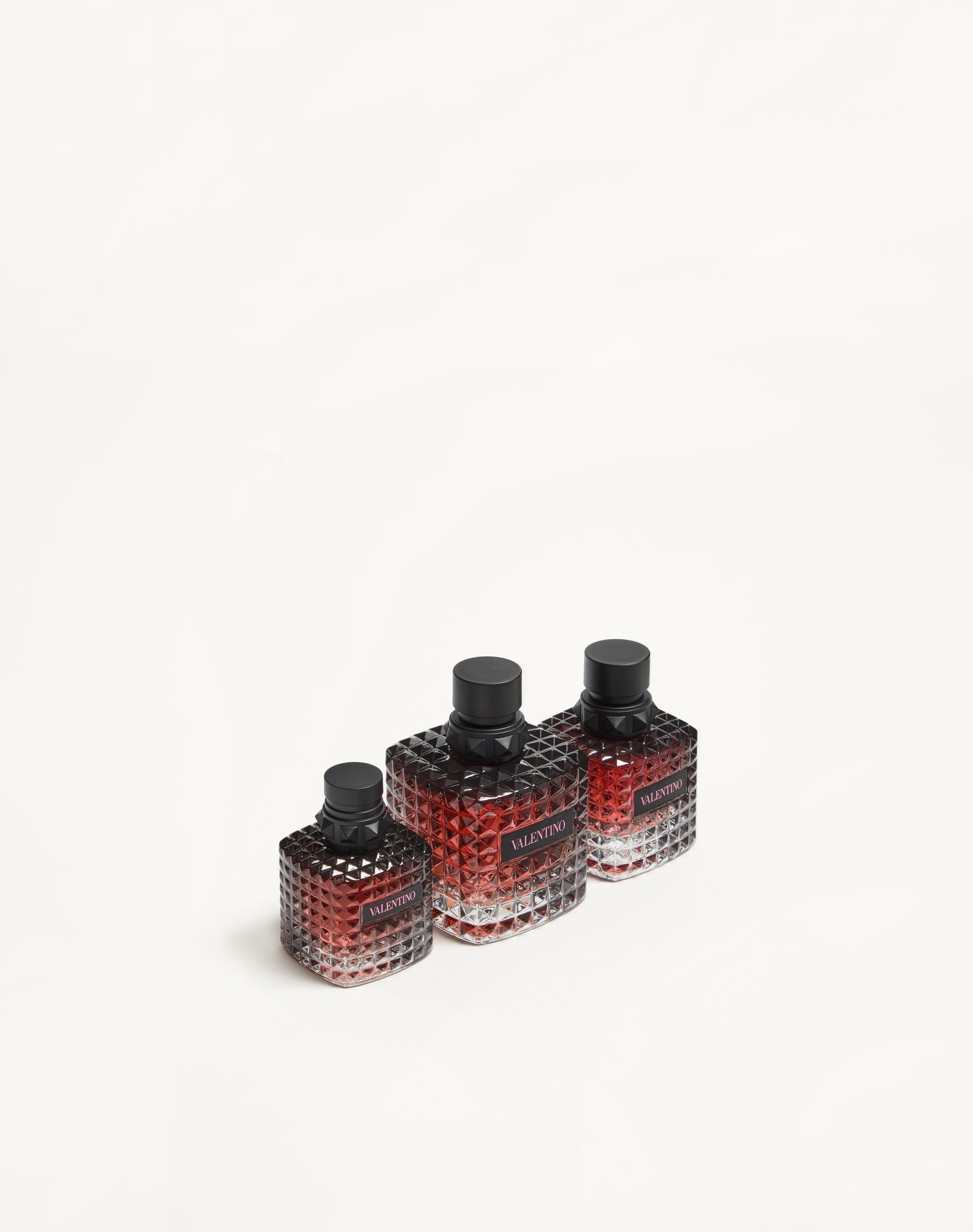 Born In Roma Intense Eau De Parfum Spray 30ml in Transparent