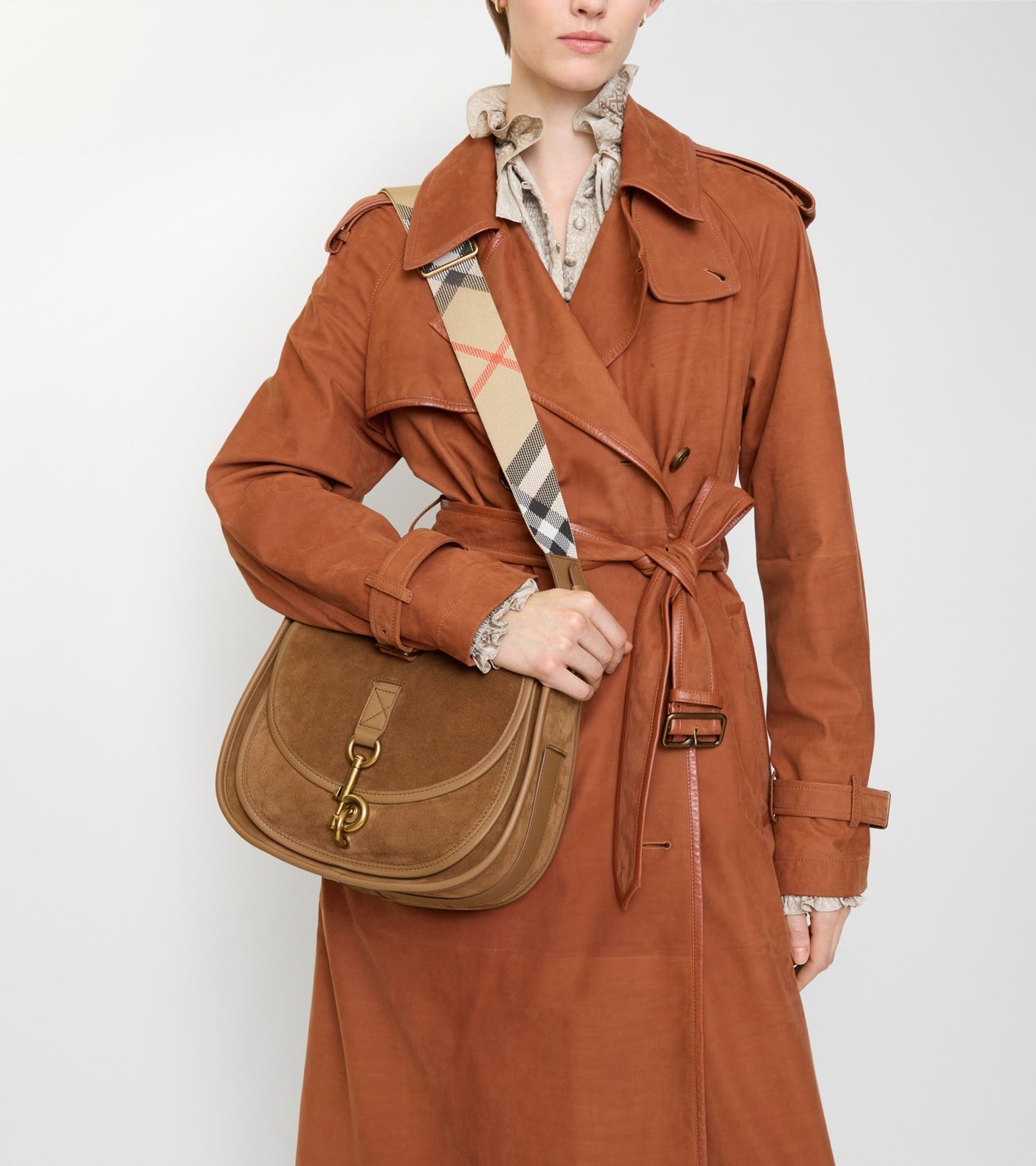 Small B Clip Messenger Bag in Hazel brown