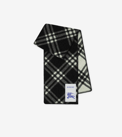Check Wool Scarf in Sugar pink