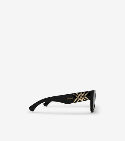 Heritage Square Sunglasses in Black